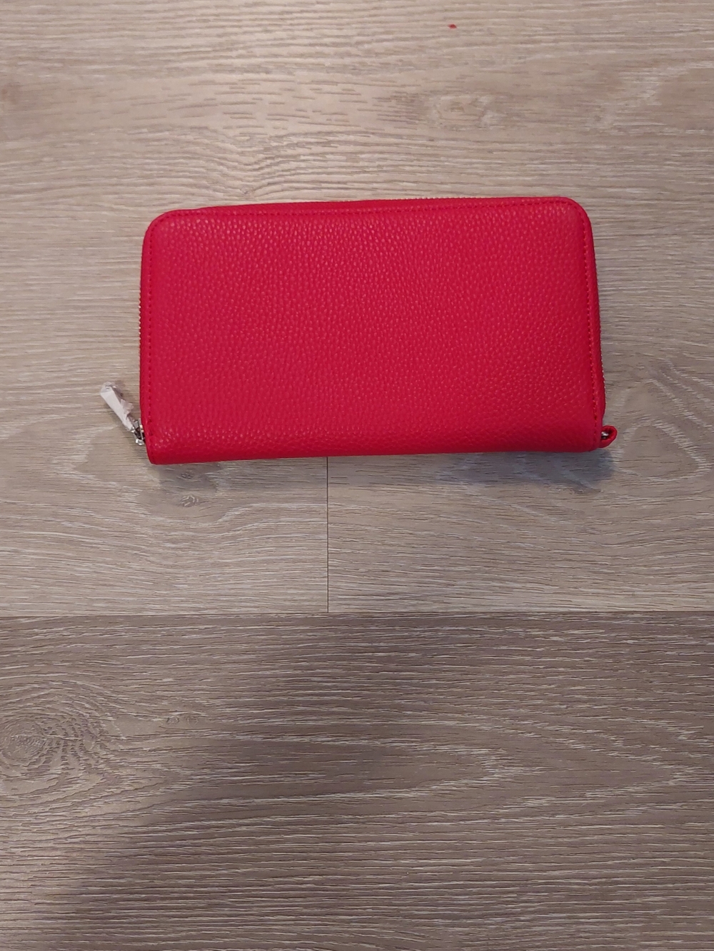 Thirty One.Red Zip-Around Women's Wallet